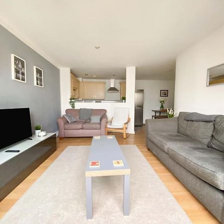 Liverpool One Beautifully Presented 2 Bedroom Apartment Bagian luar foto