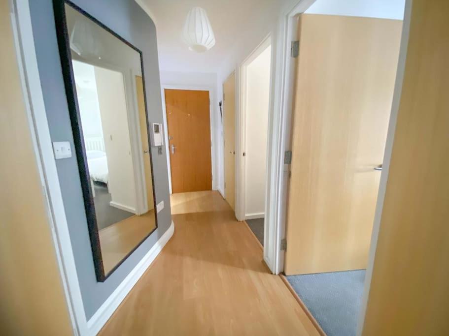 Liverpool One Beautifully Presented 2 Bedroom Apartment Bagian luar foto